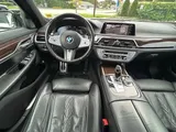 2020 BMW 7 Series photo 14