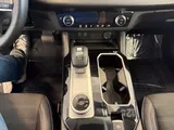 2025 Mitsubishi Outlander photo 17