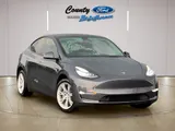 2023 Tesla Model Y photo 1