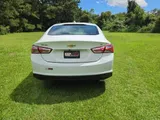 2024 Chevrolet Malibu photo 9