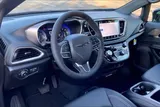 2026 Chrysler Pacifica photo 8