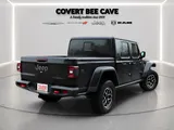 2026 Jeep Gladiator photo 23