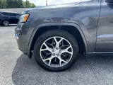 2019 Jeep Grand Cherokee photo 19