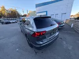 2023 Volkswagen Tiguan photo 3