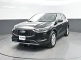 2024 Ford Escape photo 3