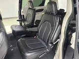 2024 Chrysler Pacifica photo 26
