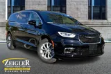 2026 Chrysler Pacifica photo 1