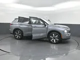 2026 Mitsubishi Outlander photo 34