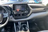 2022 Toyota Highlander photo 6