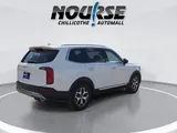 2022 Kia Telluride photo 8
