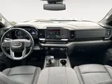 2026 GMC Sierra 1500 photo 10