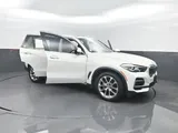 2022 BMW X5 photo 38