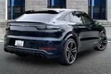 2022 Porsche Cayenne photo 11