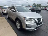 2018 Nissan Rogue photo 4