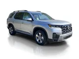 2026 Honda Pilot photo 2