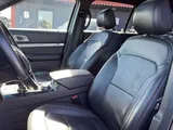 2017 Ford Explorer photo 18