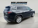 2025 GMC Acadia photo 7