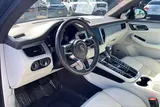 2018 Porsche Macan photo 12
