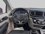 2019 Chrysler Pacifica photo 18