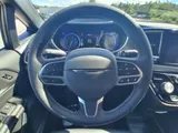 2027 Chrysler Pacifica photo 18