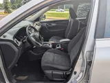 2015 Nissan Rogue photo 14