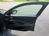 2025 Hyundai Elantra photo 29