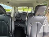 2024 Chrysler Pacifica photo 19