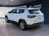 2024 Jeep Compass photo 3