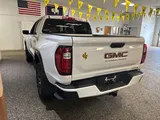 2023 GMC Canyon photo 7