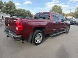 2017 Chevrolet Silverado 1500 photo 3