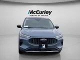 2024 Ford Escape photo 9
