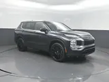 2026 Mitsubishi Outlander photo 30