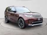 2026 Land Rover Discovery photo 3
