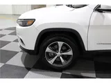 2019 Jeep Cherokee photo 9