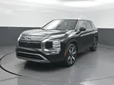 2026 Mitsubishi Outlander photo 1