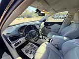 2021 Jeep Cherokee photo 18