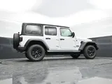 2026 Jeep Wrangler photo 57