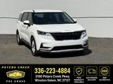 2022 Kia Carnival photo 1
