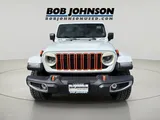 2025 Jeep Wrangler photo 4