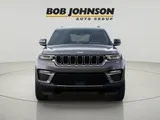 2025 Jeep Grand Cherokee photo 2