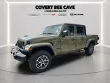 2026 Jeep Gladiator photo 7