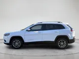 2019 Jeep Cherokee photo 2