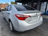 2015 Toyota Corolla photo 3