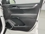 2025 GMC Acadia photo 17