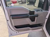 2017 Ford F-150 photo 11