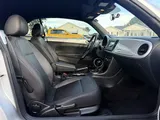 2013 Volkswagen Beetle Convertible photo 14