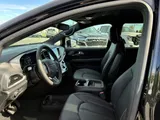 2027 Chrysler Pacifica photo 28