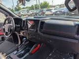 2023 Nissan Frontier photo 13