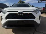 2019 Toyota RAV4 photo 2