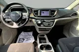 2023 Chrysler Voyager photo 7